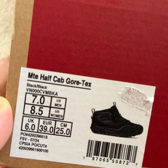 VANS Mte Half Cab Gore-tex Shoes
Black Women 8.5 US Mens 7.0US - Picture 14 of 14